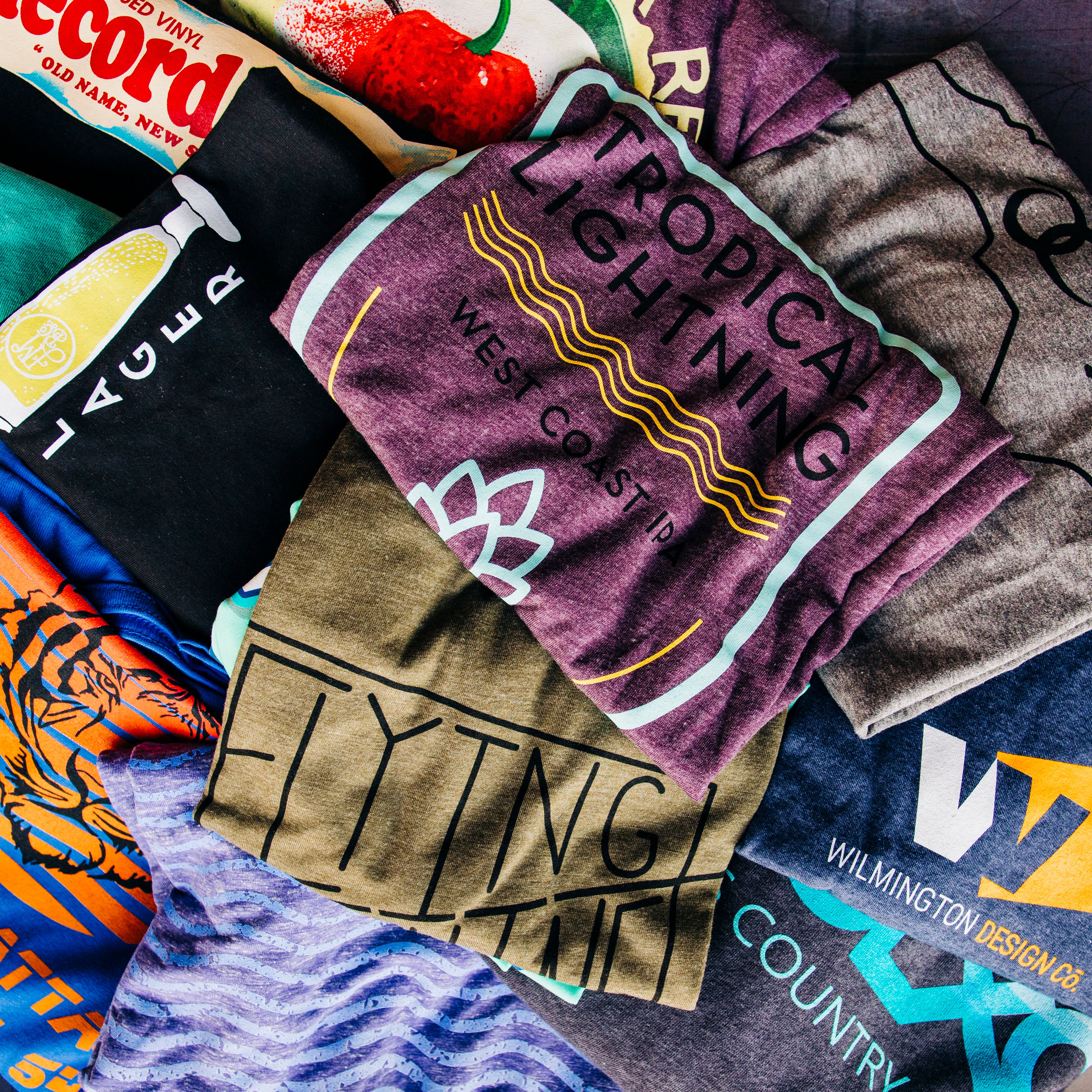 T-shirts | Print Artwork with Screen Printing and DTG